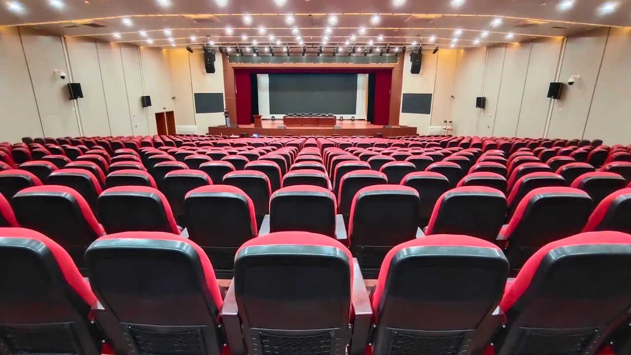 航天廣電會(huì)議擴(kuò)聲系統(tǒng)工程產(chǎn)品服務(wù)于六安市某學(xué)校！